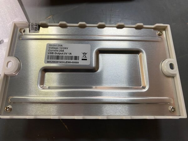 cargador solar CENTURION - Imagen 2